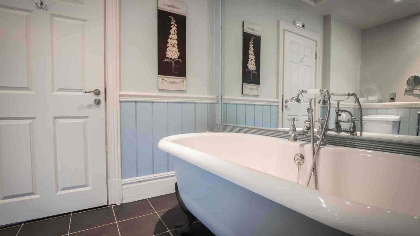 Dower House Suite Bathroom